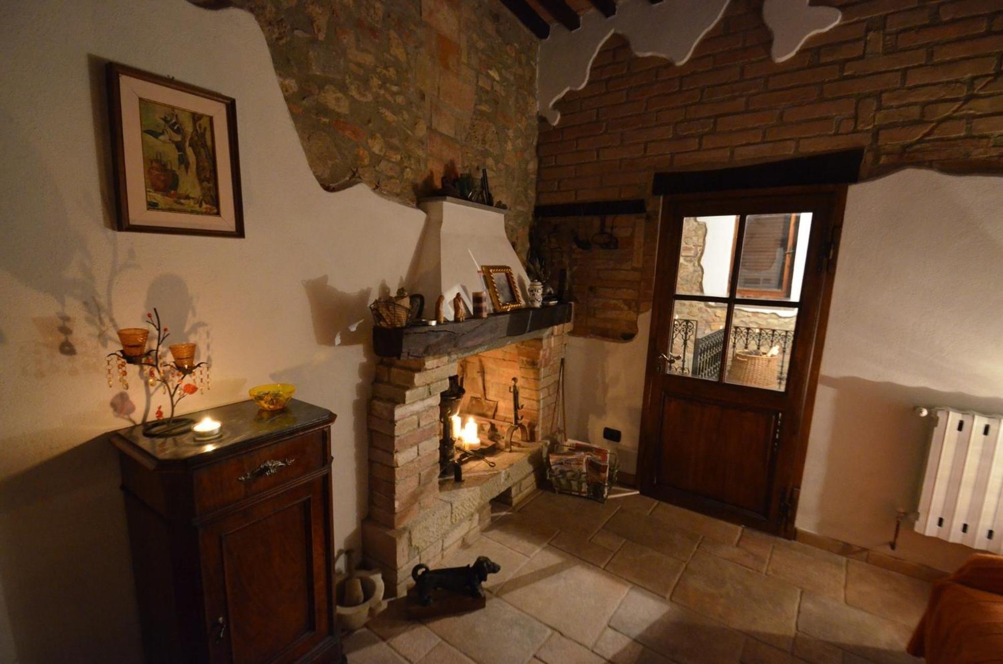 La Divina Dimora Il Castello Degli Spiriti Magni Apartment Montepescali Ruang foto