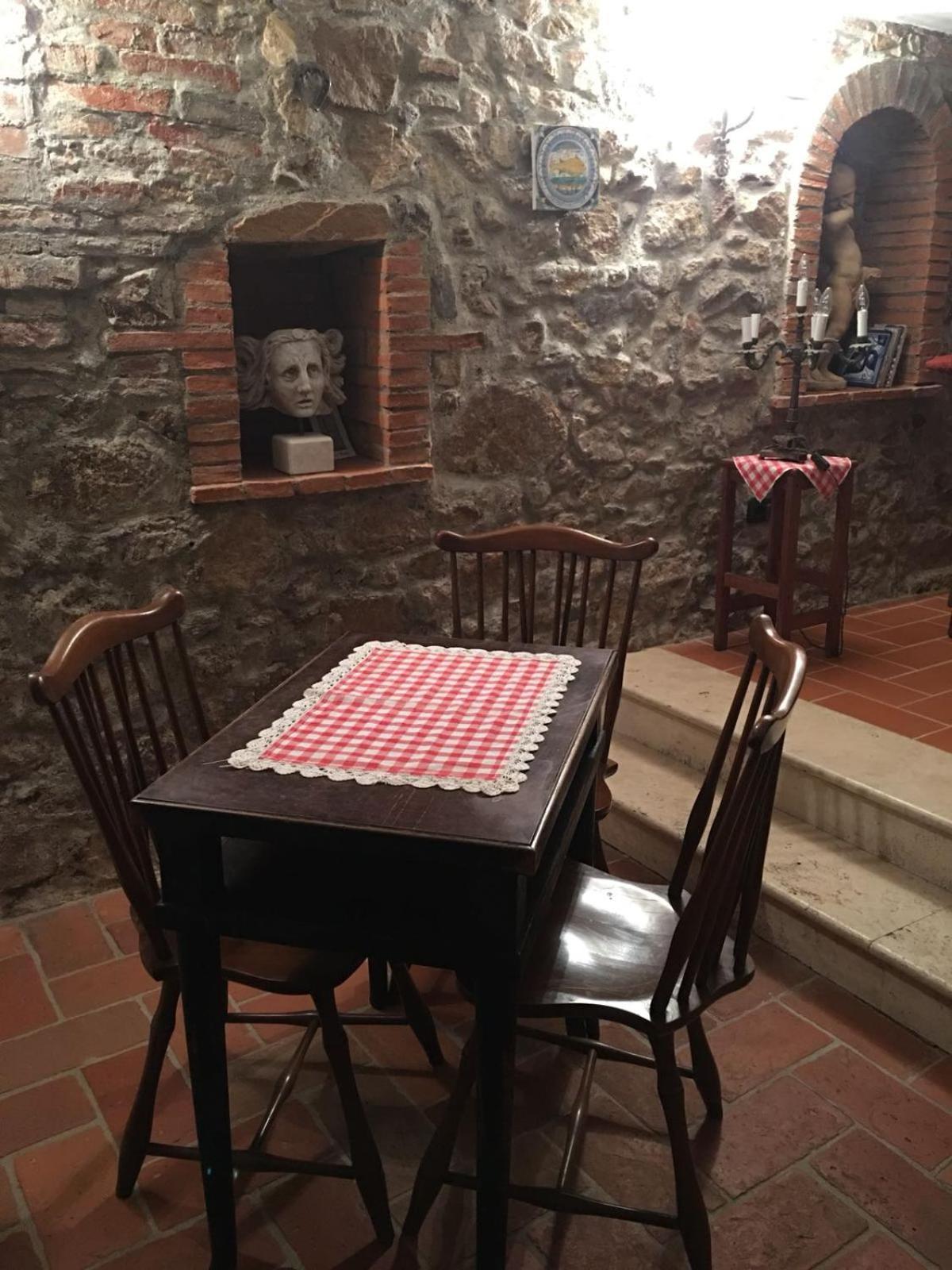 La Divina Dimora Il Castello Degli Spiriti Magni Apartment Montepescali Bagian luar foto