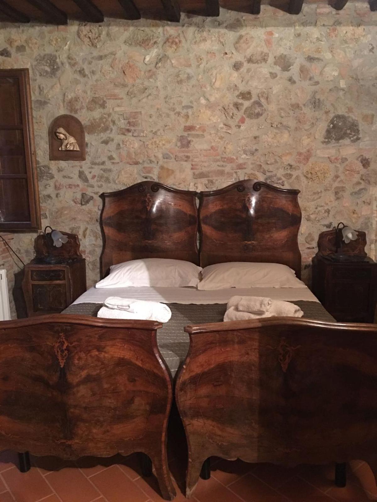 La Divina Dimora Il Castello Degli Spiriti Magni Apartment Montepescali Bagian luar foto