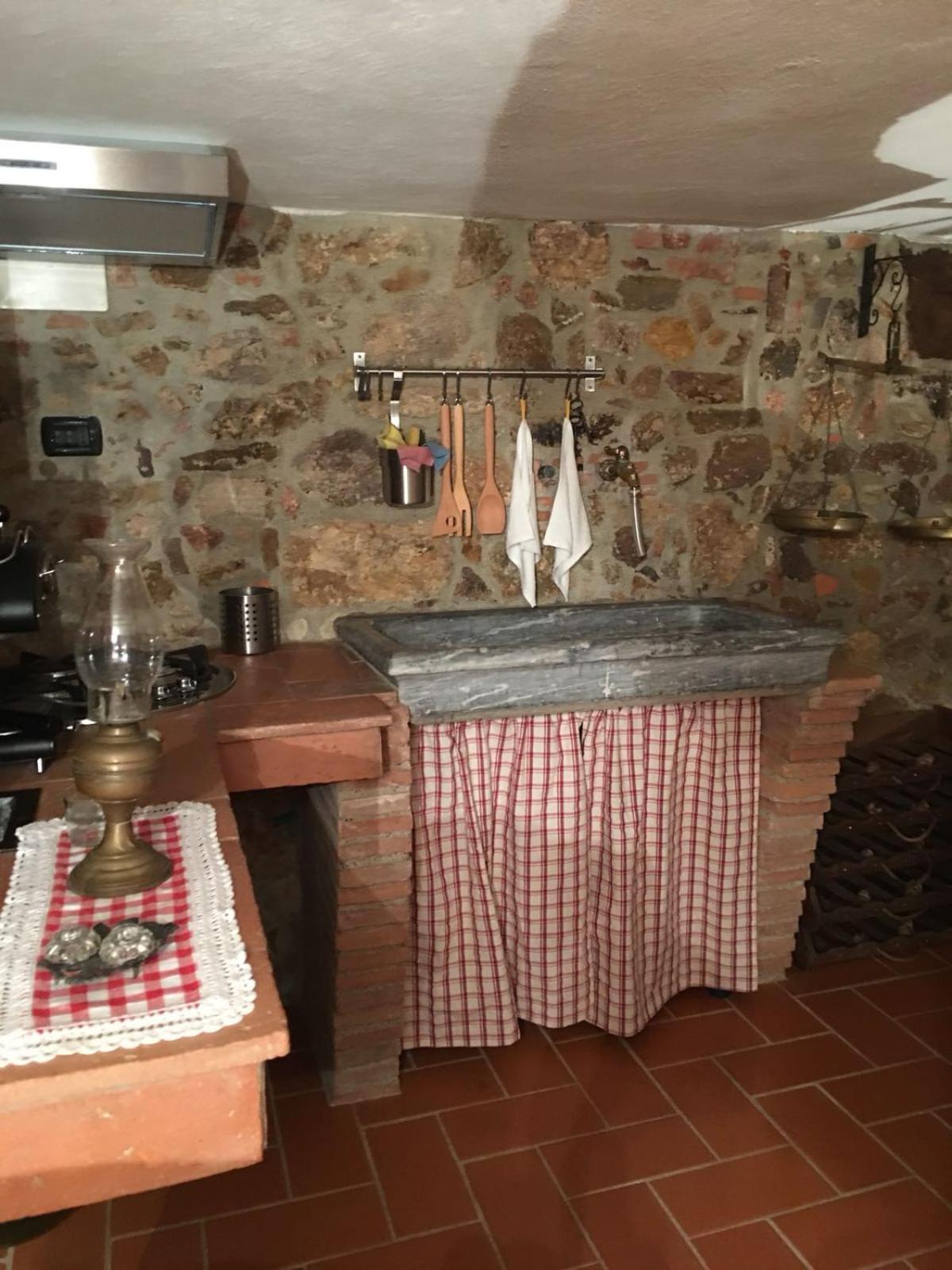 La Divina Dimora Il Castello Degli Spiriti Magni Apartment Montepescali Bagian luar foto