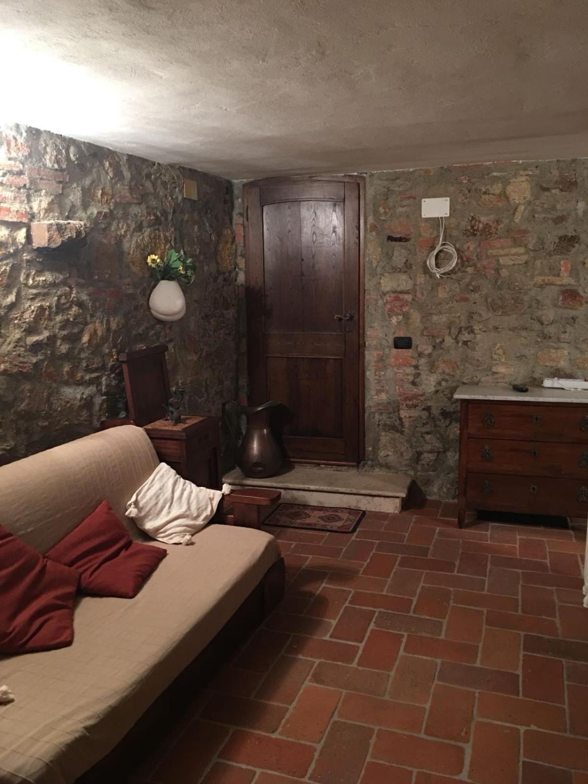 La Divina Dimora Il Castello Degli Spiriti Magni Apartment Montepescali Bagian luar foto